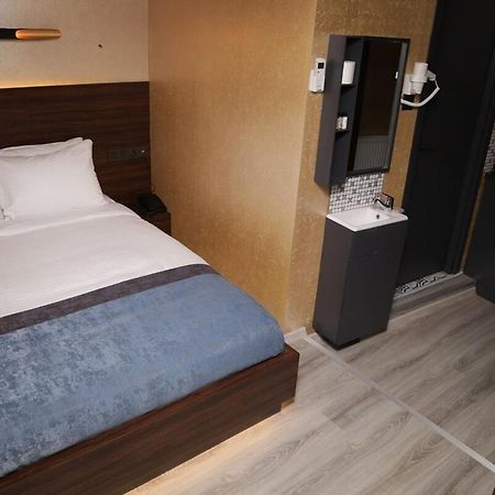 Taksim Heavenist Hotel Истанбул Екстериор снимка