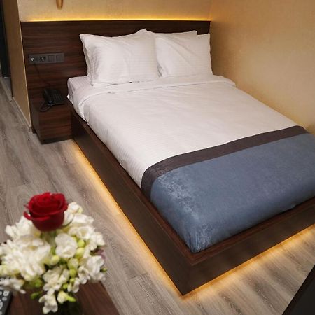 Taksim Heavenist Hotel Истанбул Екстериор снимка