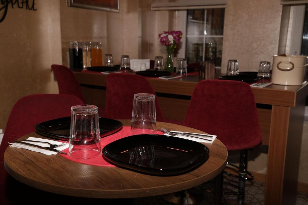 Taksim Heavenist Hotel Истанбул Екстериор снимка